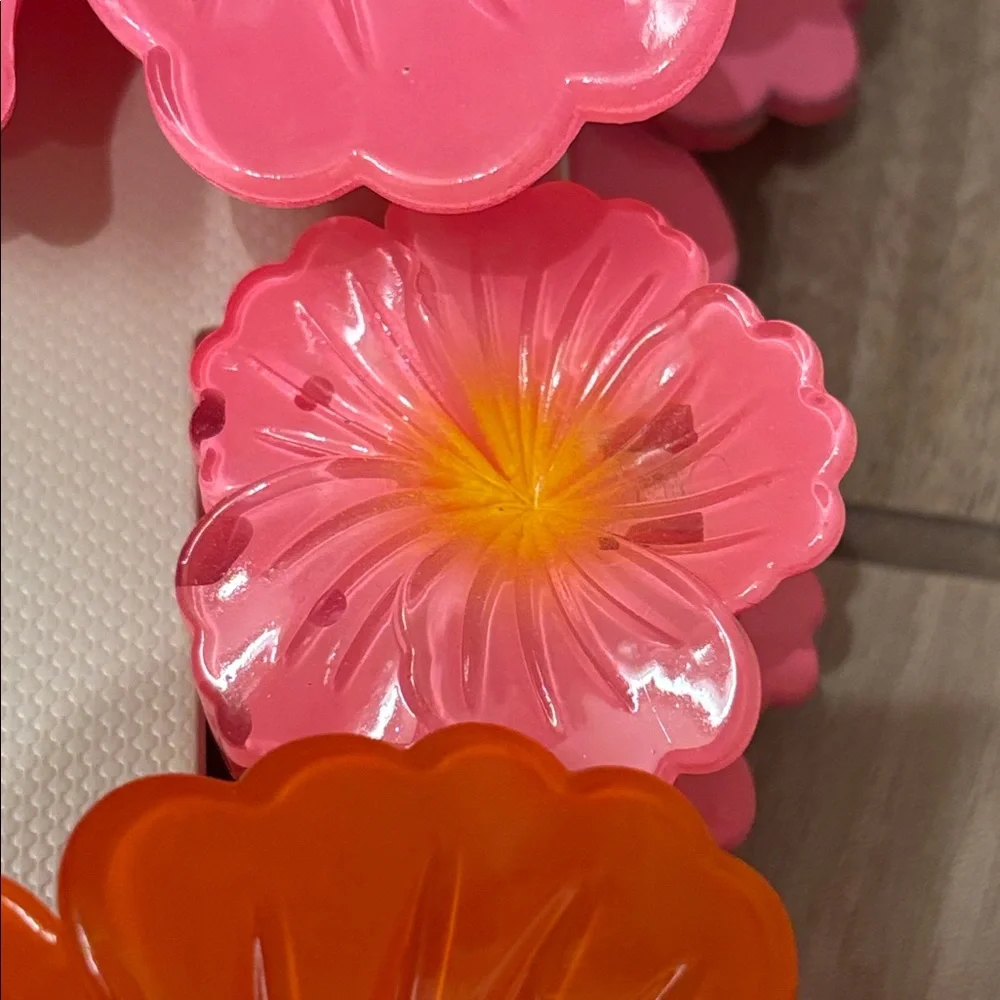 NWT Piper K Hawaiian tropical flower  Hair Clips Set of 6